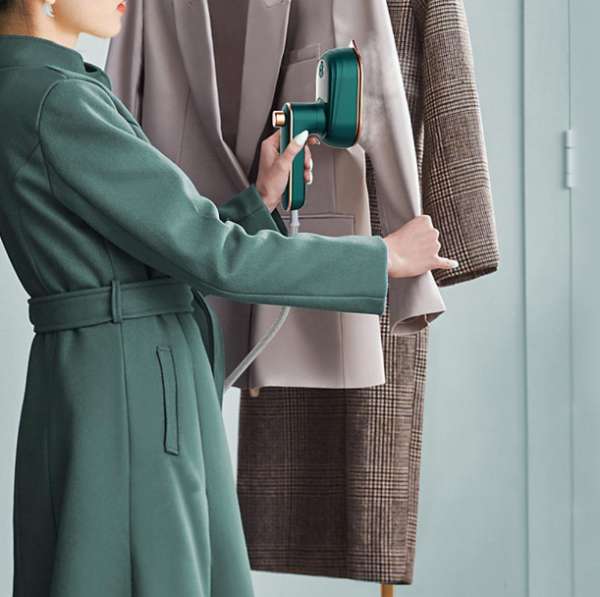 Мини-утюг электрический