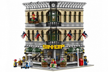 Конструктор Большой универмаг 2182 деталей