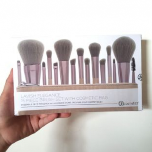 Набор кистей для макияжа с косметичкой BH COSMETICS Lavish Elegance