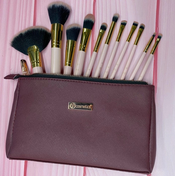 Набор кистей для макияжа в косметичке BH Cosmetics коричневый